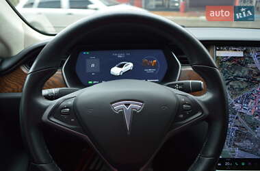 Лифтбек Tesla Model S 2018 в Львове