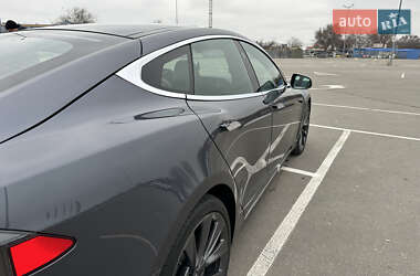 Лифтбек Tesla Model S 2018 в 