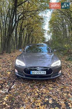 Лифтбек Tesla Model S 2015 в Тернополе