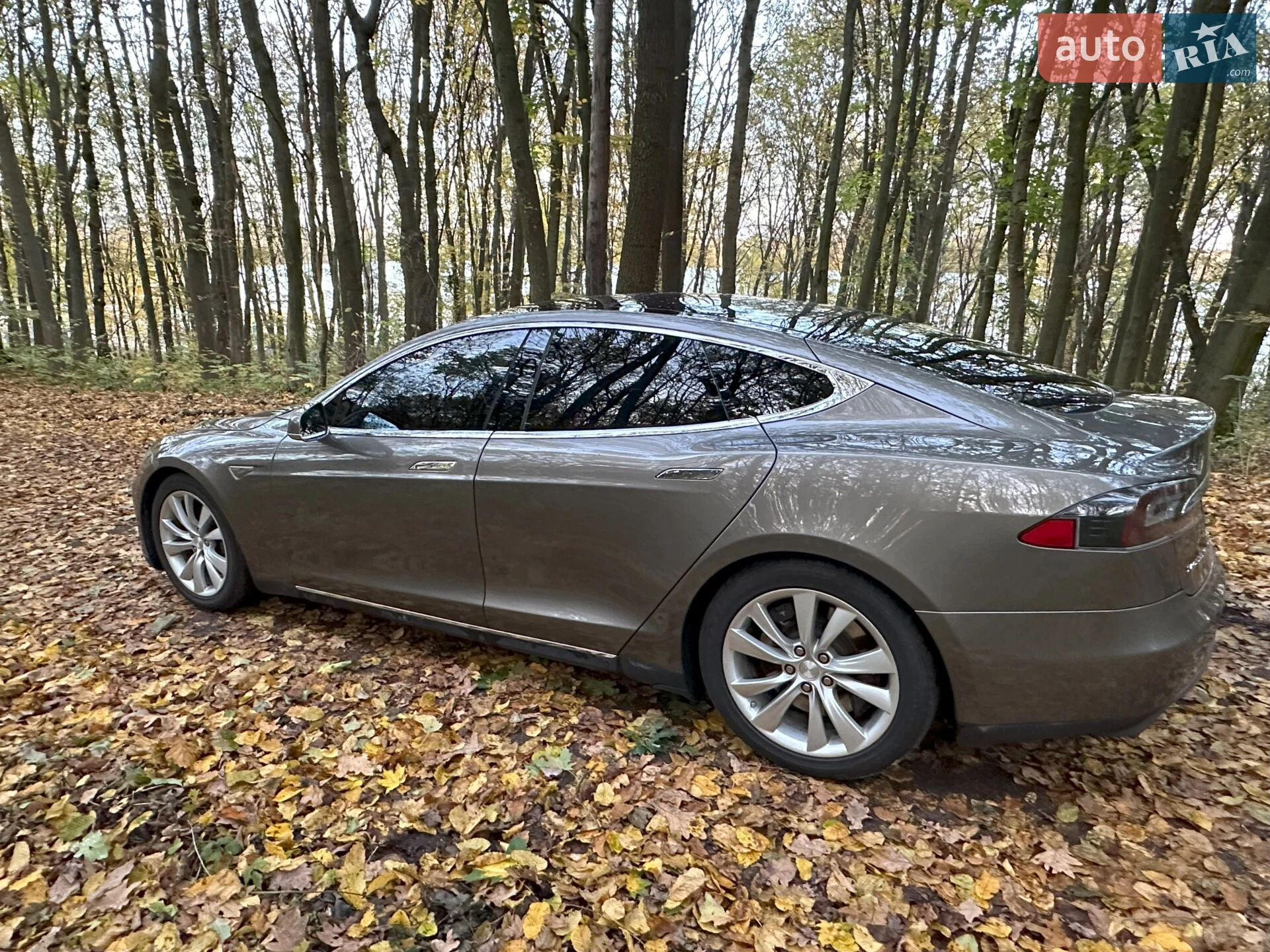 2015 Tesla Model S - мініатюра 14
