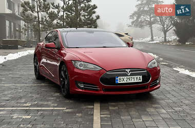 Ліфтбек Tesla Model S 2014 в Ужгороді