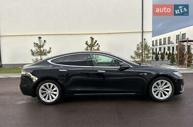 Лифтбек Tesla Model S 2018 в 