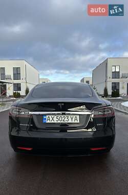 Лифтбек Tesla Model S 2018 в 
