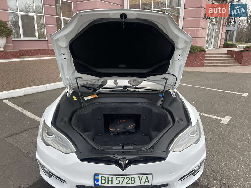 Ліфтбек Tesla Model S 2012 в Одесі