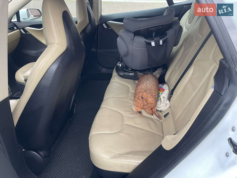 Ліфтбек Tesla Model S 2012 в Одесі