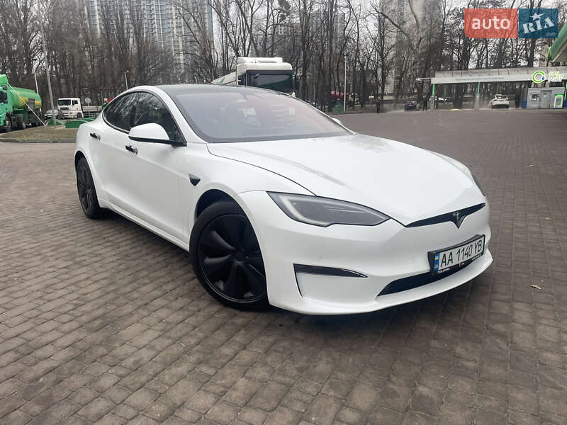 Ліфтбек Tesla Model S 2022 в 