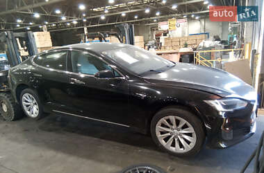 Ліфтбек Tesla Model S 2017 в 