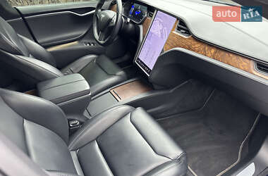 Лифтбек Tesla Model S 2019 в 