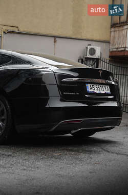 Ліфтбек Tesla Model S 2013 в Вінниці