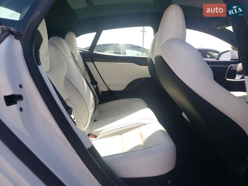 Лифтбек Tesla Model S 2021 в Одессе фото 10 Лифтбек Tesla Model S 2021 в Одессе