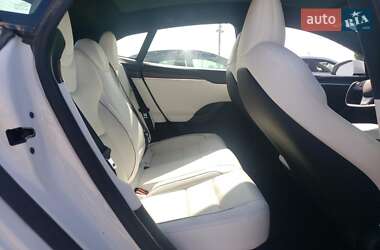 Ліфтбек Tesla Model S 2021 в 
