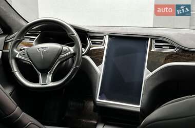 Ліфтбек Tesla Model S 2016 в Києві