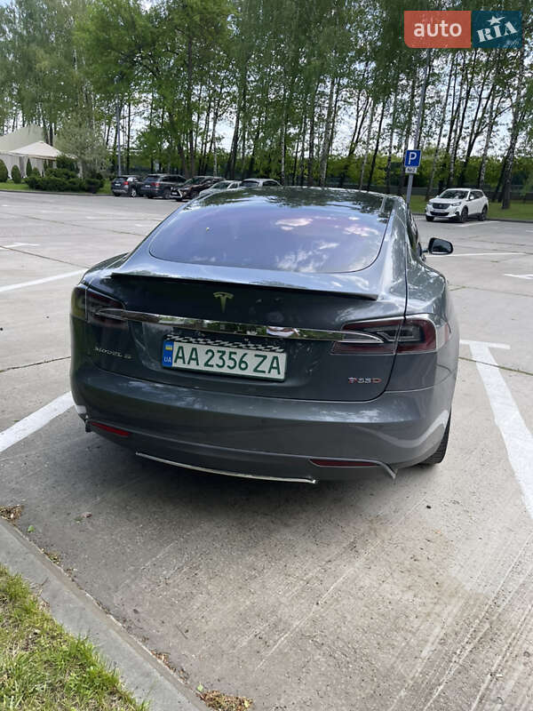 Ліфтбек Tesla Model S 2013 в Києві фото 27 Ліфтбек Tesla Model S 2013 в Києві