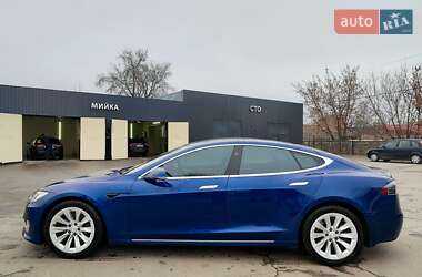 Ліфтбек Tesla Model S 2017 в 