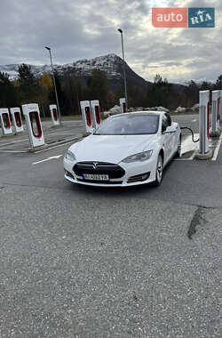 Лифтбек Tesla Model S 2012 в Виннице