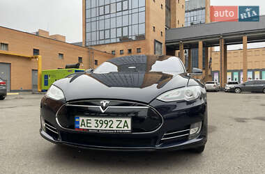 Лифтбек Tesla Model S 2013 в Днепре