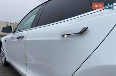 Ліфтбек Tesla Model S 2012 в Вінниці