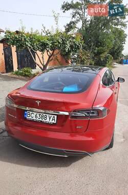 Лифтбек Tesla Model S 2015 в Кропивницком