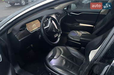 Лифтбек Tesla Model S 2013 в 