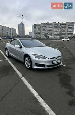 Ліфтбек Tesla Model S 2013 в Києві