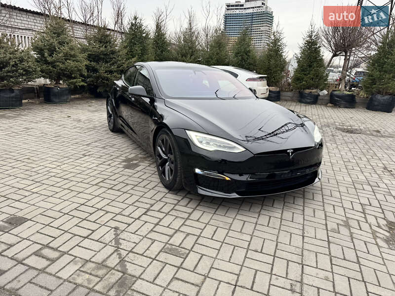 Лифтбек Tesla Model S 2021 в Днепре