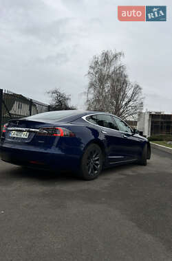 Лифтбек Tesla Model S 2017 в 