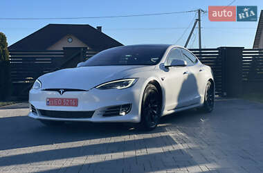 Ліфтбек Tesla Model S 2019 в 
