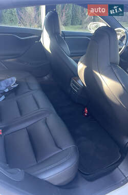 Ліфтбек Tesla Model S 2019 в 