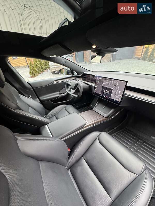 Лифтбек Tesla Model S 2022 в Виннице