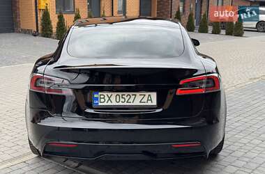 Лифтбек Tesla Model S 2022 в 