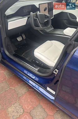 Лифтбек Tesla Model S 2022 в 