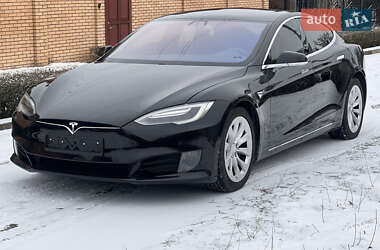 Ліфтбек Tesla Model S 2017 в Харкові