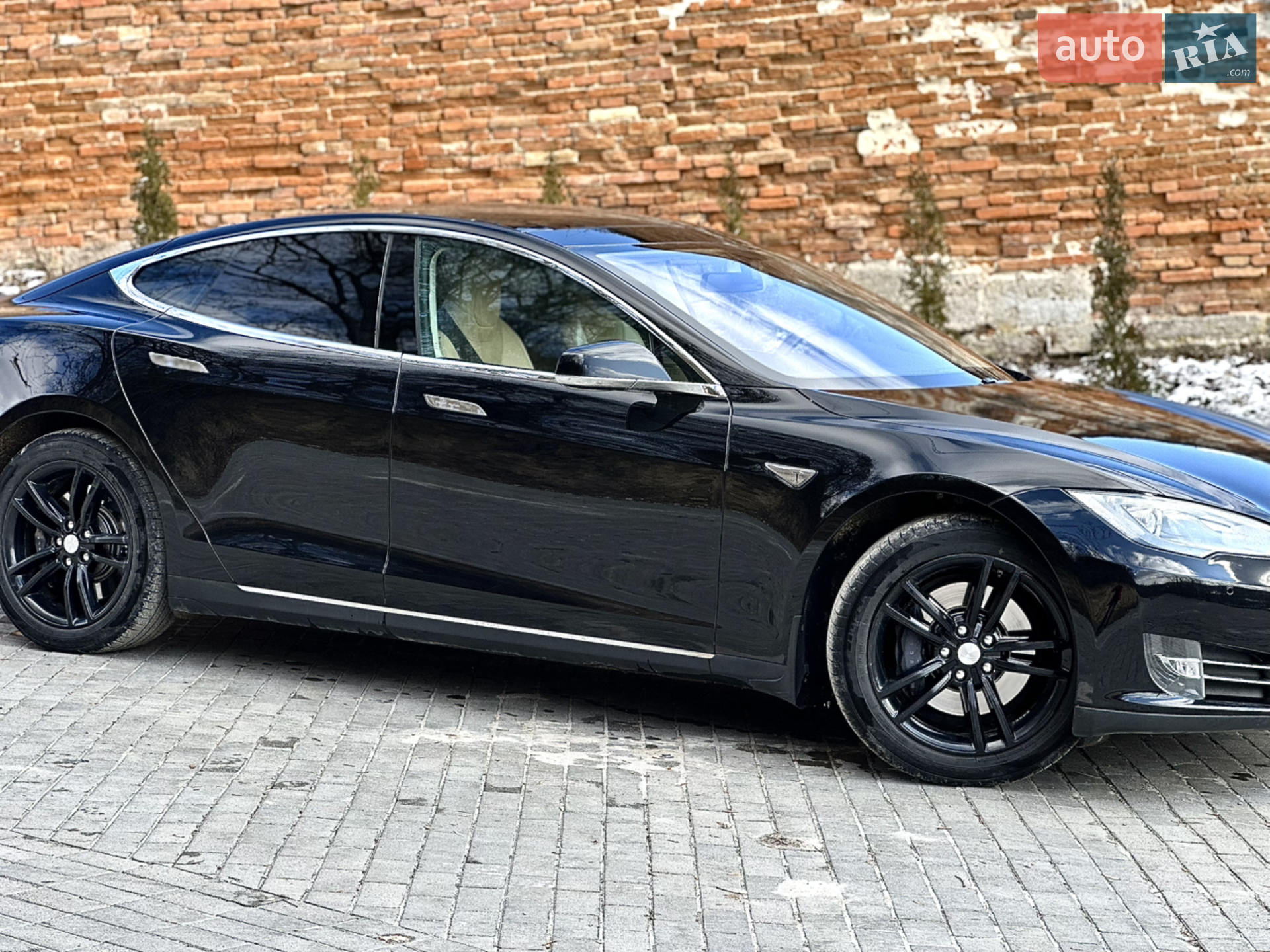 2014 Tesla Model S - мініатюра 12