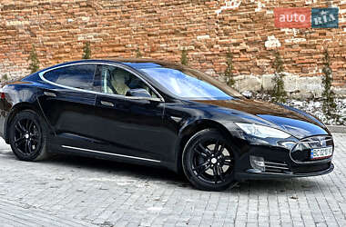 Лифтбек Tesla Model S 2014 в 