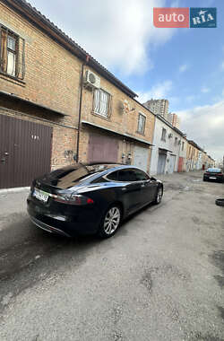 Лифтбек Tesla Model S 2014 в Киеве