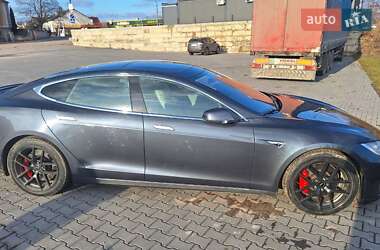 Ліфтбек Tesla Model S 2015 в Зборові