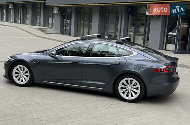 Лифтбек Tesla Model S 2016 в Пустомытах