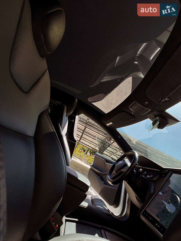 Лифтбек Tesla Model S 2020 в Ужгороде фото 9 Лифтбек Tesla Model S 2020 в Ужгороде
