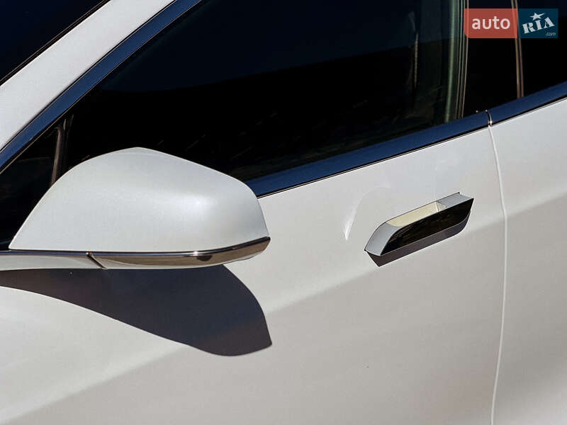 Лифтбек Tesla Model S 2020 в Ужгороде фото 13 Лифтбек Tesla Model S 2020 в Ужгороде