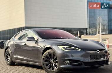 Ліфтбек Tesla Model S 2020 в Одесі