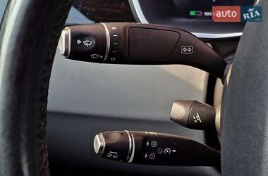 Лифтбек Tesla Model S 2014 в 