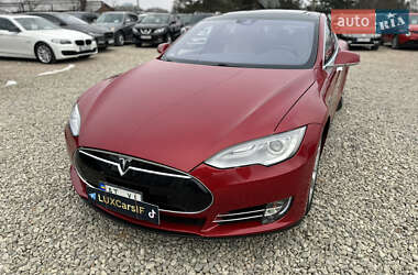 Лифтбек Tesla Model S 2016 в 
