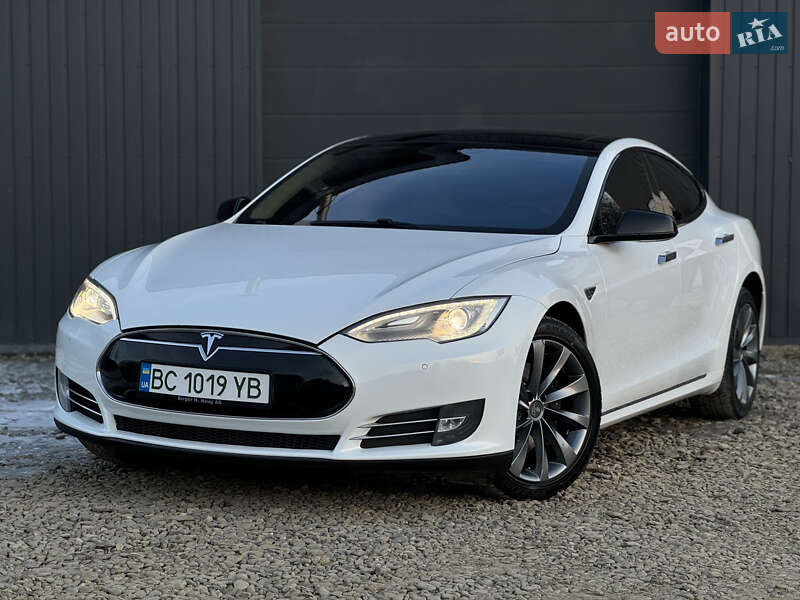 Лифтбек Tesla Model S 2013 в Трускавце