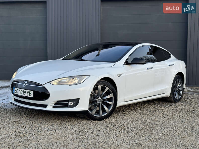 Лифтбек Tesla Model S 2013 в Трускавце
