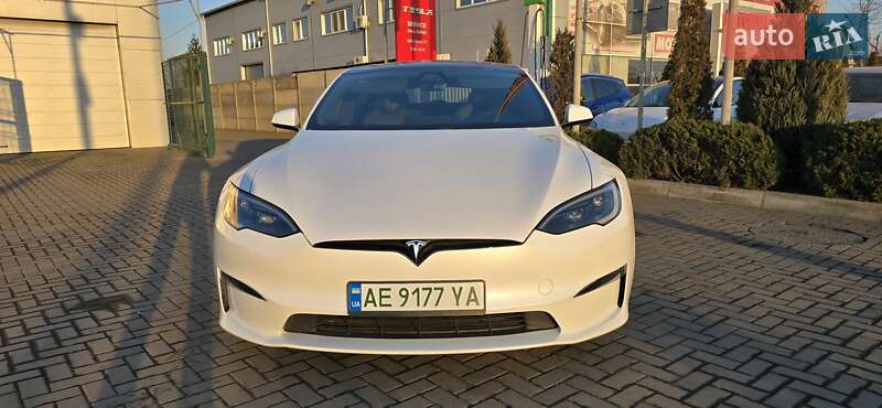 Ліфтбек Tesla Model S 2024 в Дніпрі