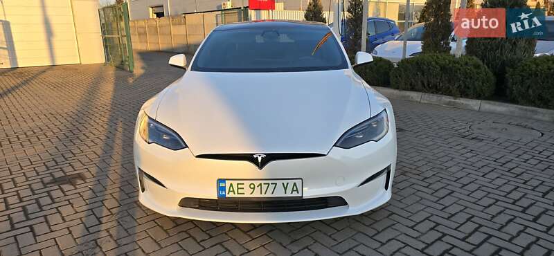 Ліфтбек Tesla Model S 2024 в Дніпрі