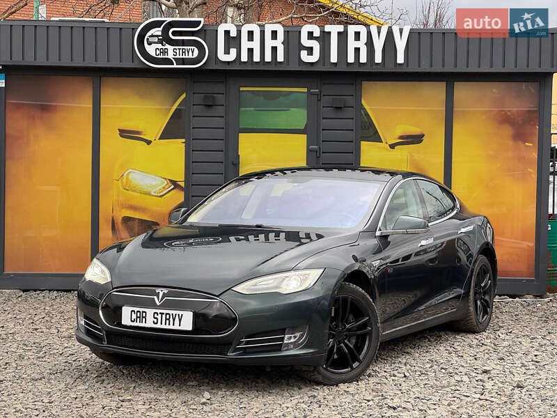 Лифтбек Tesla Model S 2014 в Стрые