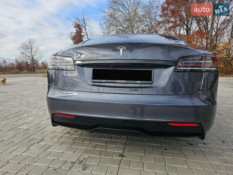 Лифтбек Tesla Model S 2023 в Тячеве
