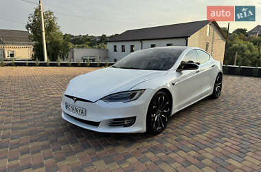 Лифтбек Tesla Model S 2019 в Киеве