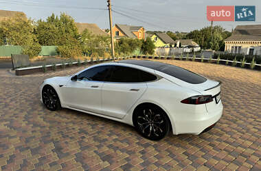 Лифтбек Tesla Model S 2019 в Киеве